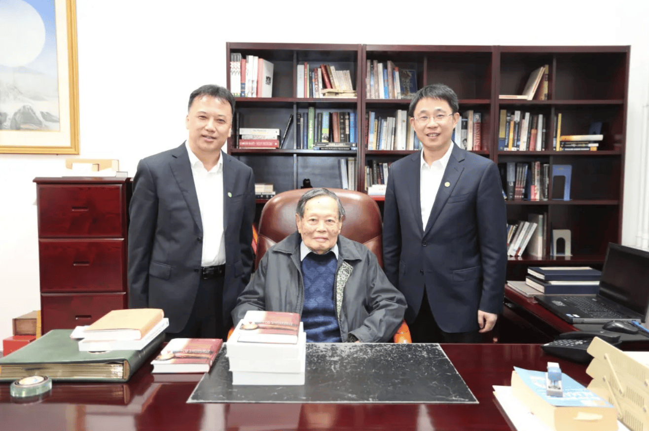 杨振宁为什么连续32年担任东莞理工学院名誉校长<strong></p>
<p>usdt支付</strong>？