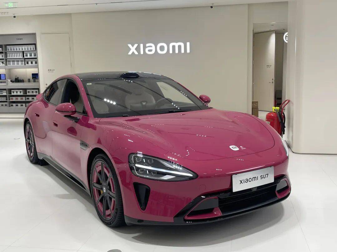 车轮飞滚十余米！武汉小米SU7断轴撞护栏<strong></p>
<p>徐家汇股票</strong>，一月内两起脱落事故，官方回应仍含糊