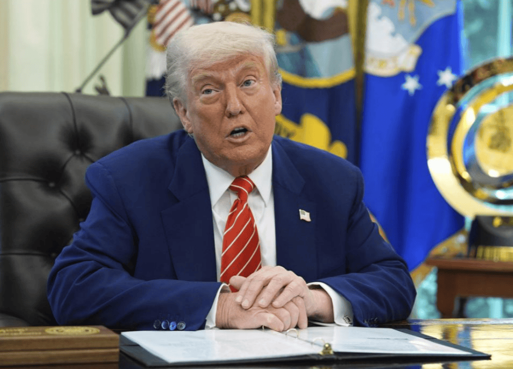 全美50州揭竿而起<strong></p>
<p>海能达股票</strong>,要求特朗普立刻下台,中国这一招美国招架不住