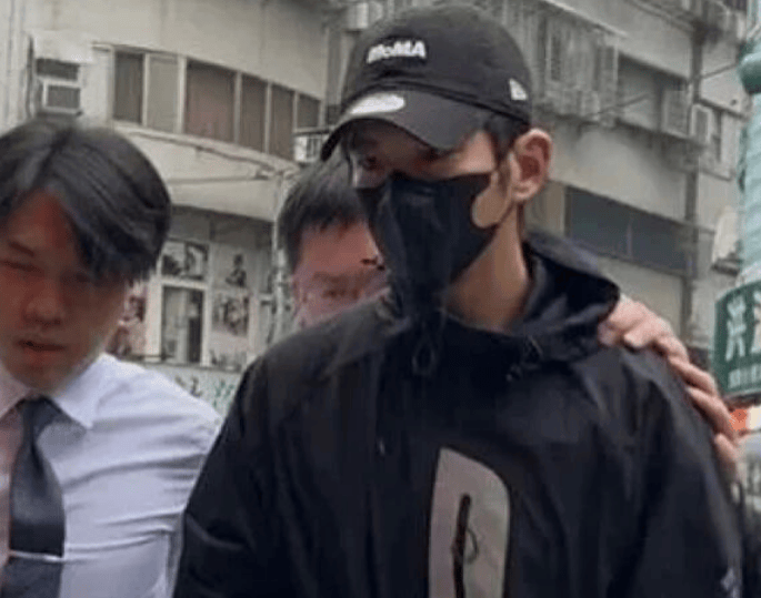 演员贾静雯回应修杰楷被拘提：震惊不已<strong></p>
<p>海能达股票</strong>，孩子目睹父亲被上铐受惊吓