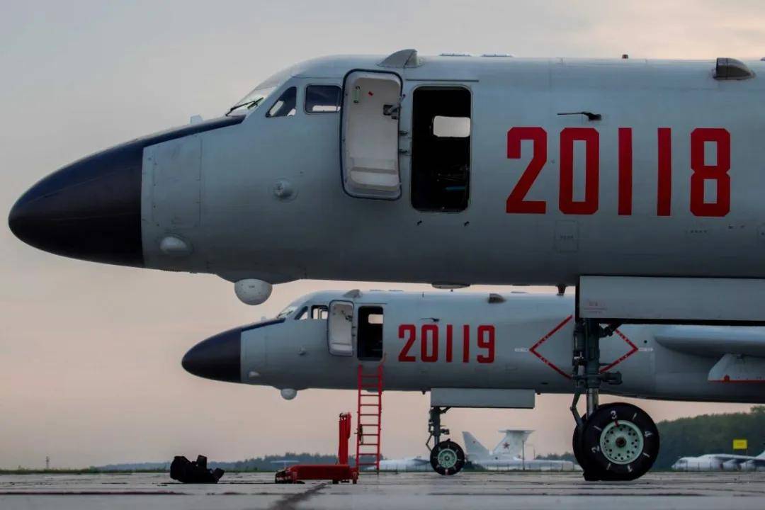 军迷热议<strong></p>
<p>东方国信股票</strong>！《舰载武器》曝光四发轰-6改进方案：航程14000公里？