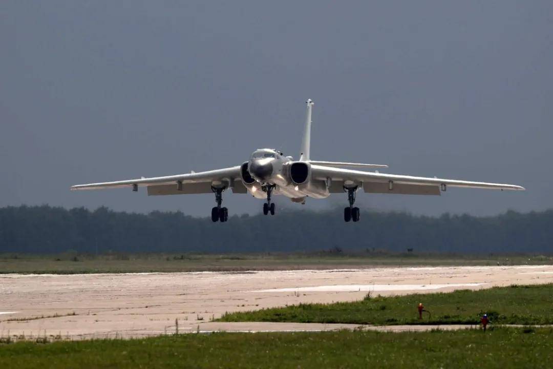 军迷热议<strong></p>
<p>东方国信股票</strong>！《舰载武器》曝光四发轰-6改进方案：航程14000公里？