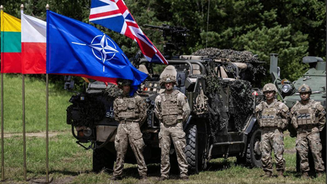 俄罗斯对乌克兰袭击一次比一次狠<strong></p>
<p>东方国信股票</strong>，一天扔了268枚炸弹，俄军苏-34轰炸机测试炸弹之王