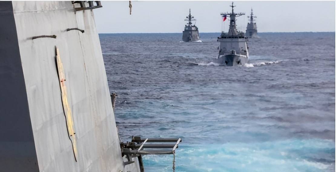 黄岩岛突现一道神秘白线<strong></p>
<p>二三四五股票</strong>，菲看到卫星图像顿感不妙，中方的不寻常举动，让菲律宾绷不住