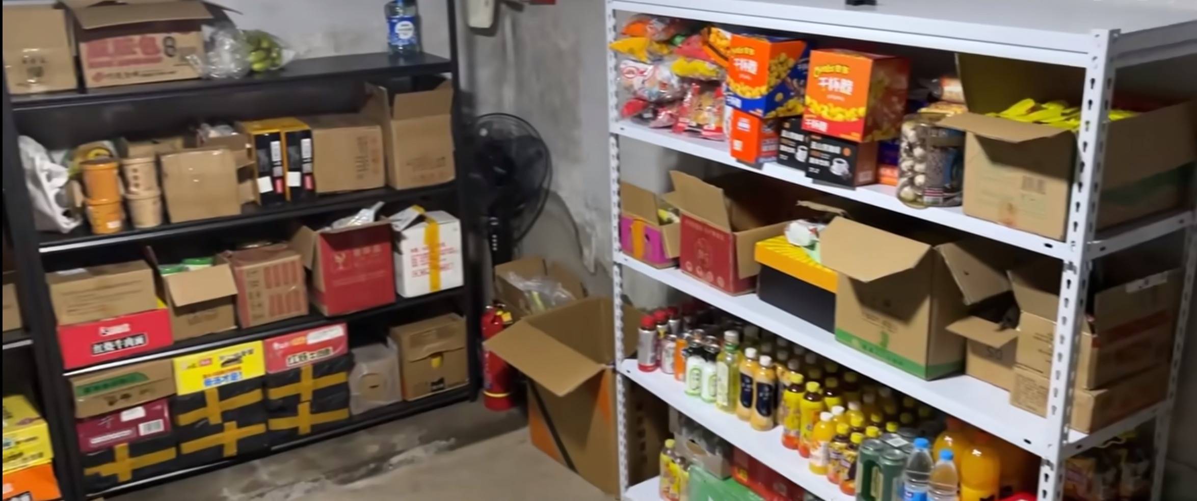 躲避家人催婚 六男子100块月租建“基地”