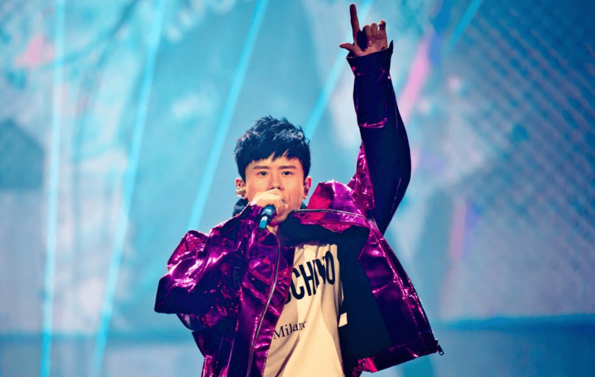 把陈粒“引爆”的耳返<strong></p>
<p>西藏旅游股票</strong>，为啥让这么多歌手又爱又恨