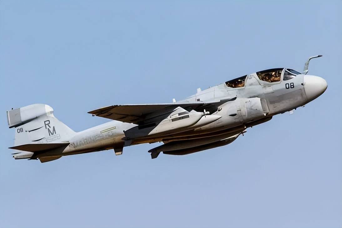 近日曝光!中国用一辆吉普车虚拟10万吨航母<strong></p>
<p>招商银行股票</strong>,南海戏耍美军侦察机