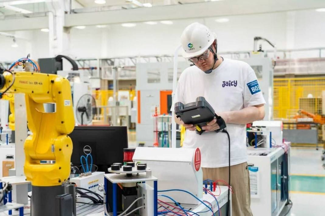 上海机器人系统运维选手集训有序推进<strong></p>
<p>招商银行股票</strong>，“破阵”指日可待