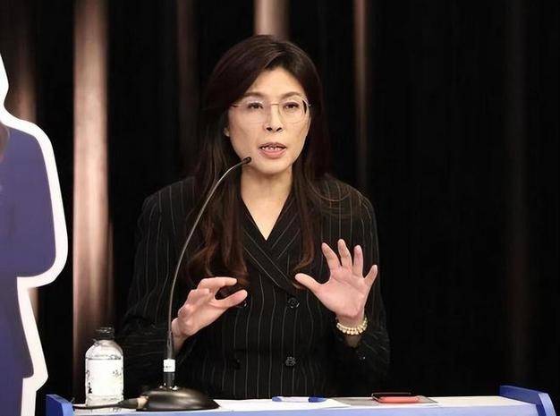 两岸和平统一还远吗？登机赴京前<strong></p>
<p>光大证券股票</strong>，郑丽文公布人事名单，朱立伦回应特殊，不准打破惯例！