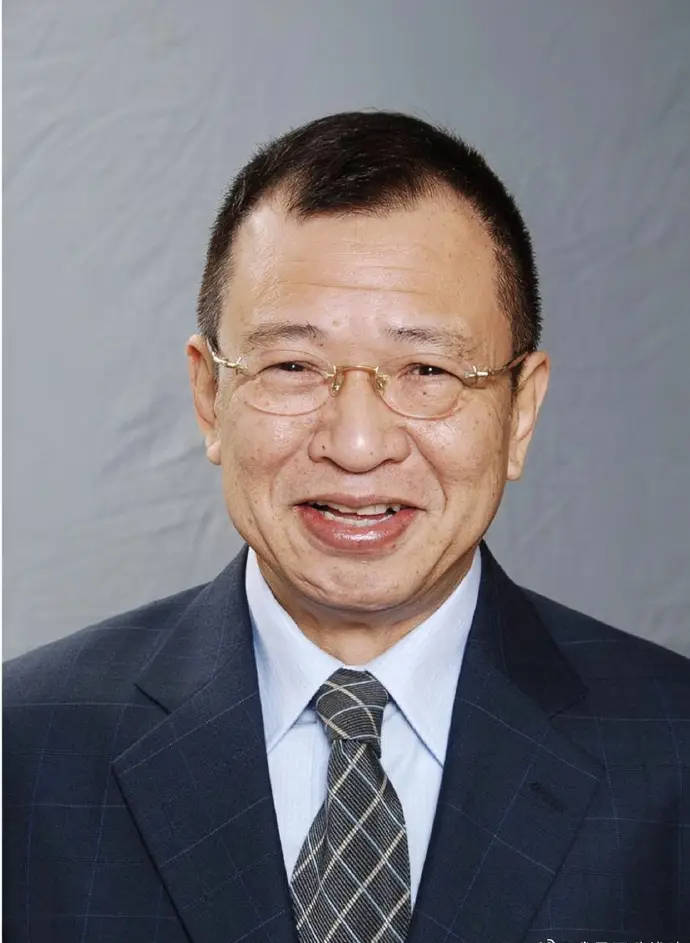 吴彤发长文追忆许绍雄：<strong></p>
<p>光大证券股票</strong>他73岁只身一人录节目