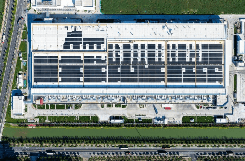 特斯拉副总裁陶琳：特斯拉上海超级工厂屋顶已铺满光伏板<strong></p>
<p>光大证券股票</strong>，每年发1100万度电，减碳4600吨！隔壁储能超级工厂也在加装光伏板