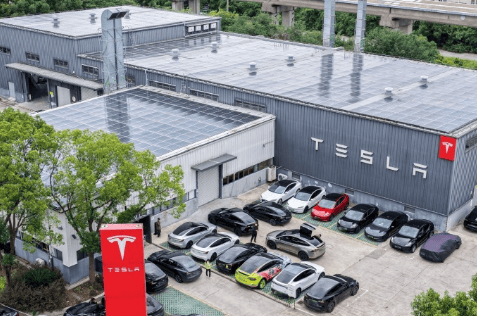 特斯拉副总裁陶琳：特斯拉上海超级工厂屋顶已铺满光伏板<strong></p>
<p>光大证券股票</strong>，每年发1100万度电，减碳4600吨！隔壁储能超级工厂也在加装光伏板