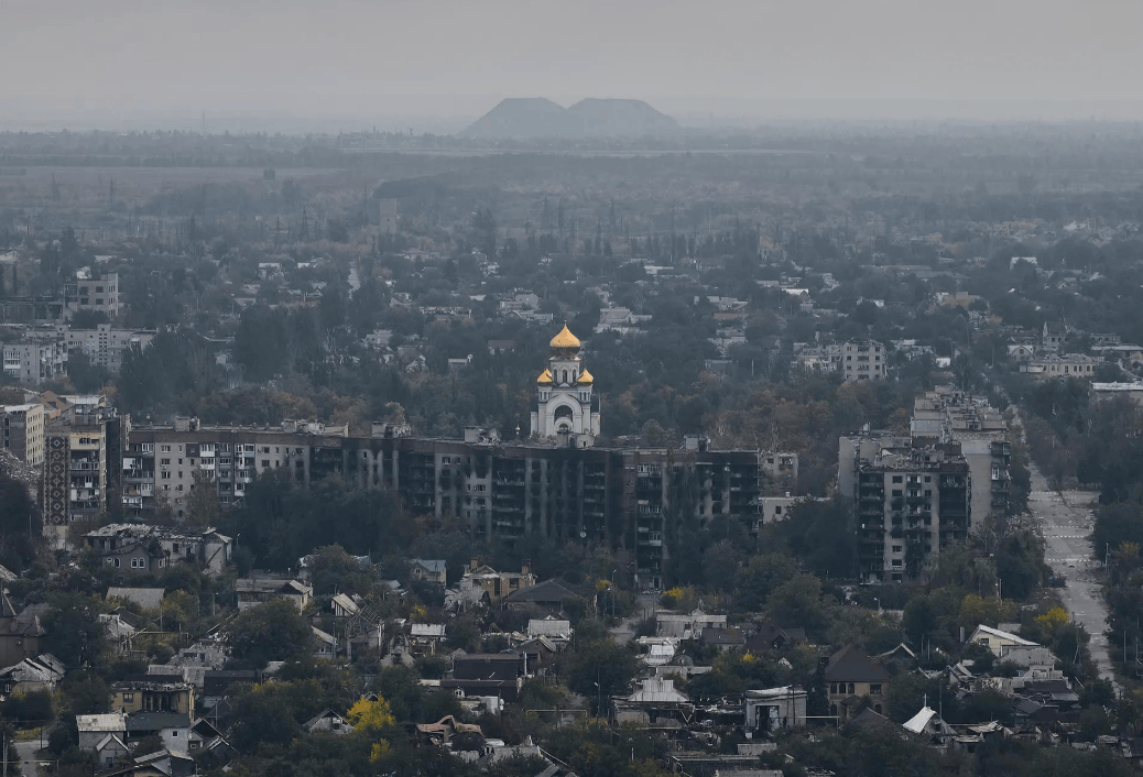 红军城移交前夜<strong></p>
<p>太钢不锈股票</strong>,乌克兰宣布开辟新战线,主动反攻击溃俄军攻势