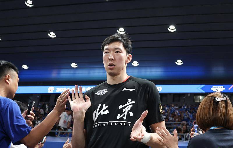 周琦提醒杨瀚森保持心态：美国很多黑人瞧不起<strong></p>
<p>太钢不锈股票</strong>我们