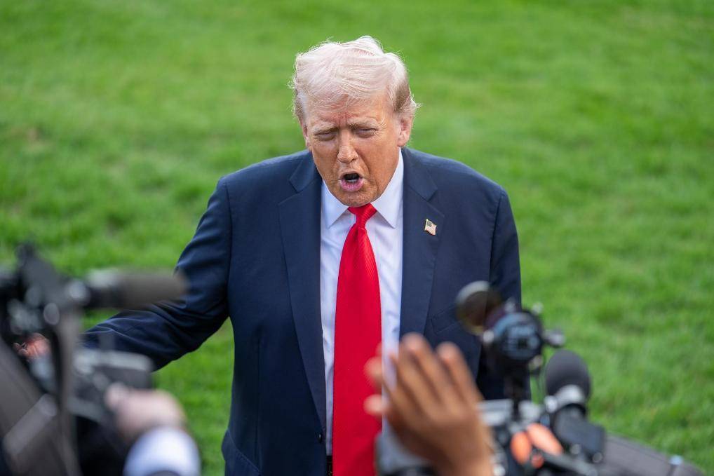 中美在釜山谈完后<strong></p>
<p>太钢不锈股票</strong>，特朗普直接登机火速回国，连晚饭都没顾上吃，主场交给中国？