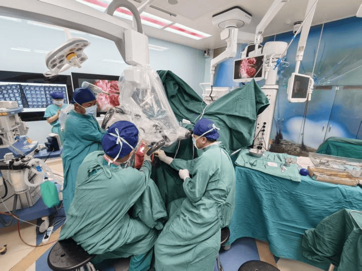 山西首例<strong></p>
<p>国际医学股票</strong>！山西省人民医院成功实施脑机接口辅助功能区脑肿瘤切除手术