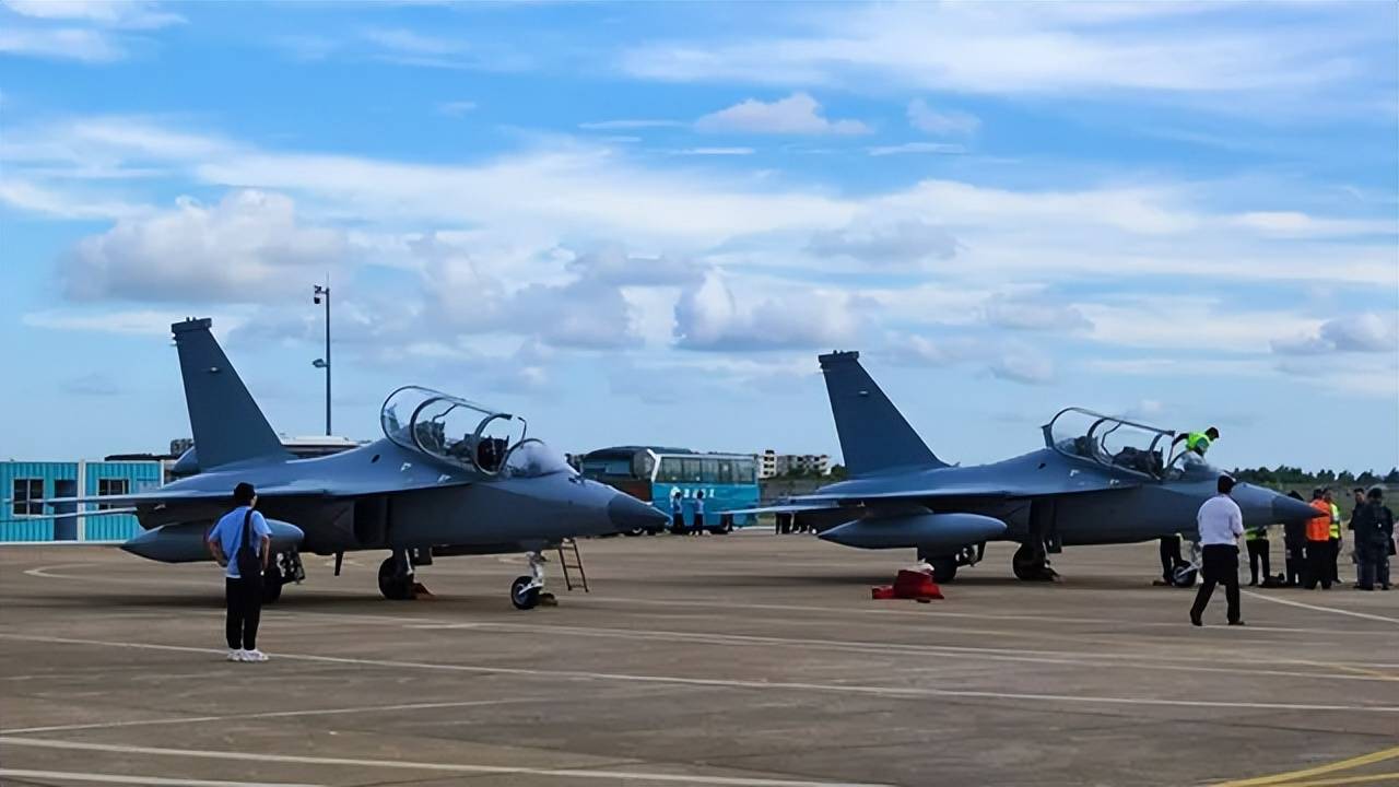 歼-35青春版<strong></p>
<p>国际医学股票</strong>?076专用舰载机?新机“超级小黄蜂”究竟是干嘛的?