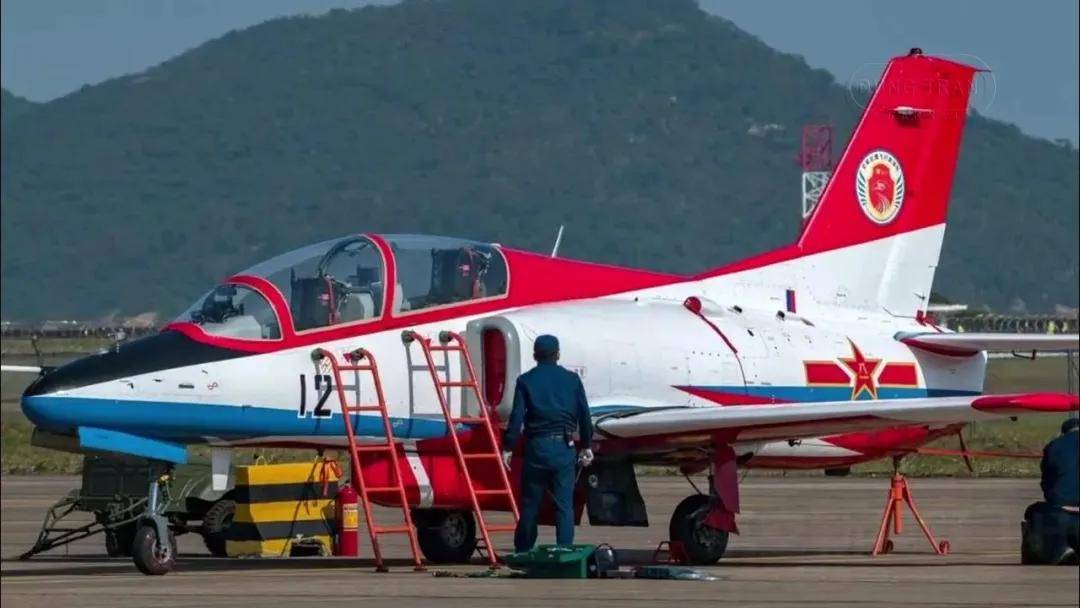 歼-35青春版<strong></p>
<p>国际医学股票</strong>?076专用舰载机?新机“超级小黄蜂”究竟是干嘛的?