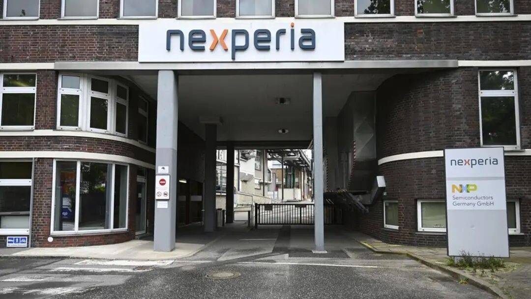 这种局面不能再延续下去了<strong></p>
<p>江南高纤股票</strong>，否则中国很危险