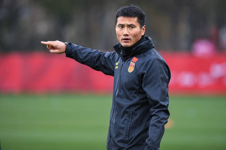 全球选聘四个月<strong></p>
<p>江南高纤股票</strong>，招来只有一年执教经历的本土教练，国足新帅竟是邵佳一