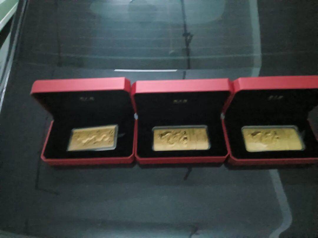 股市套现170万元后<strong></p>
<p>通化金马股票</strong>，杭州男子豪购300克金条！老板当场报警……