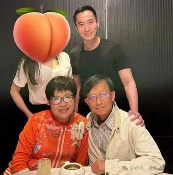 第三段婚姻亮红灯<strong></p>
<p>通化金马股票</strong>？他不会又要离婚了吧......