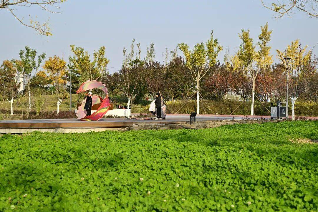 北京新添一个超美大公园<strong></p>
<p>通化金马股票</strong>！占地超300亩