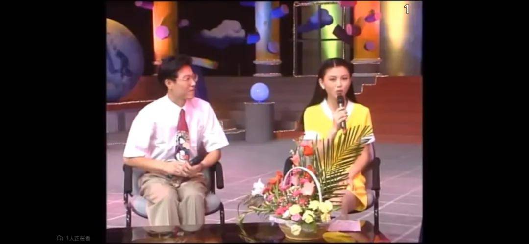 李湘气得翻出了瘦瘦的照片……她年轻时确实是仙女啊<strong></p>
<p>通化金马股票</strong>！