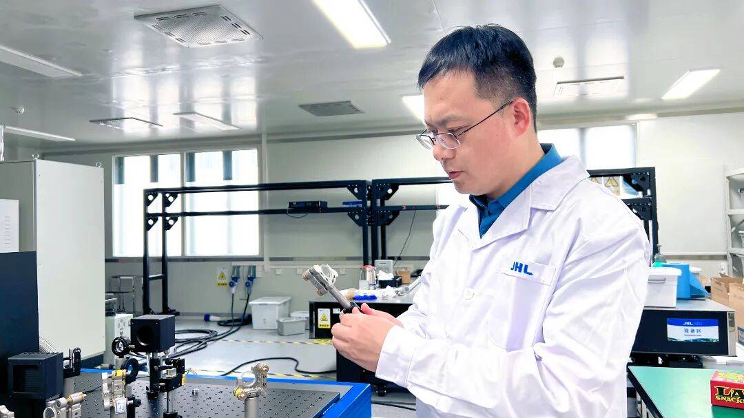 认真学习贯彻党的二十届四中全会精神<strong></p>
<p>通化金马股票</strong>！来听听他们怎么说