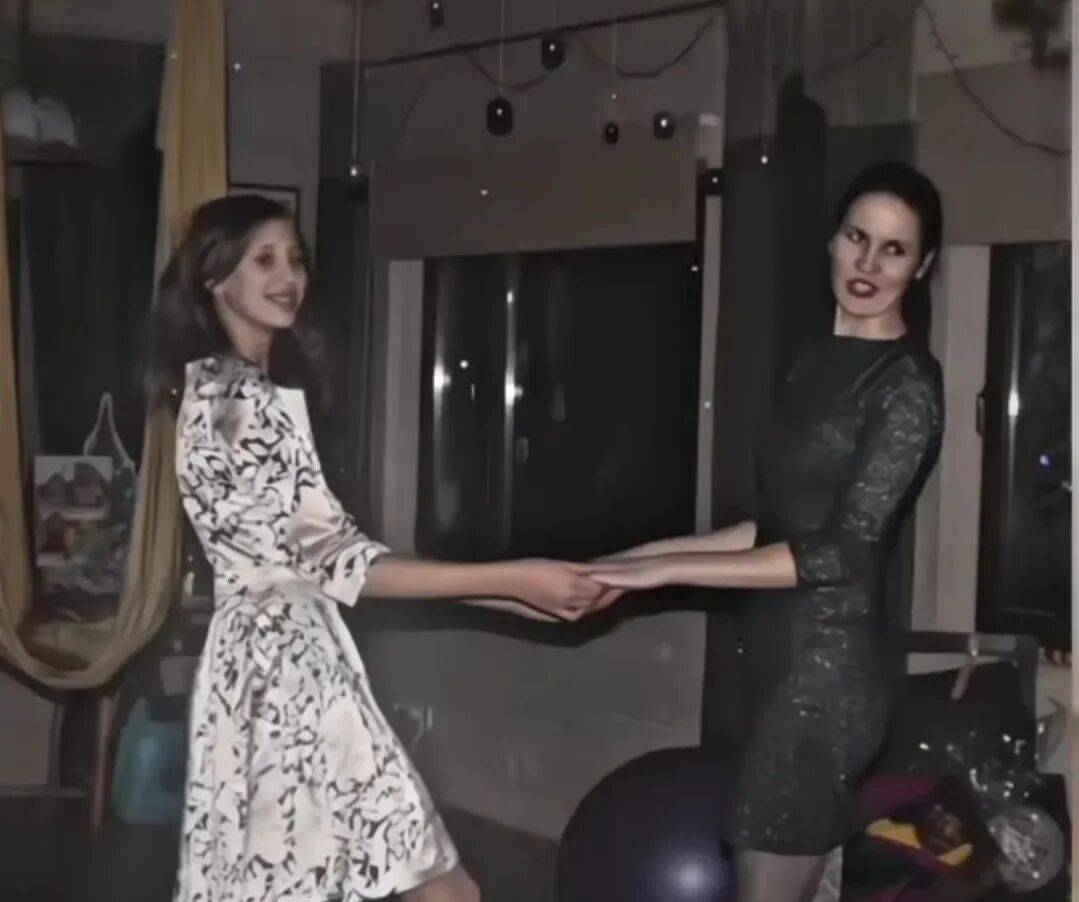 最美吸血鬼如今瘦成骷髅<strong></p>
<p>燕京啤酒股票</strong>？《珍珠港》女主究竟怎么了？