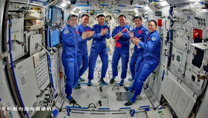 神舟二十号航天员返回任务正有序推进<strong></p>
<p>美邦服饰股票</strong>，空间站组合体状态正常