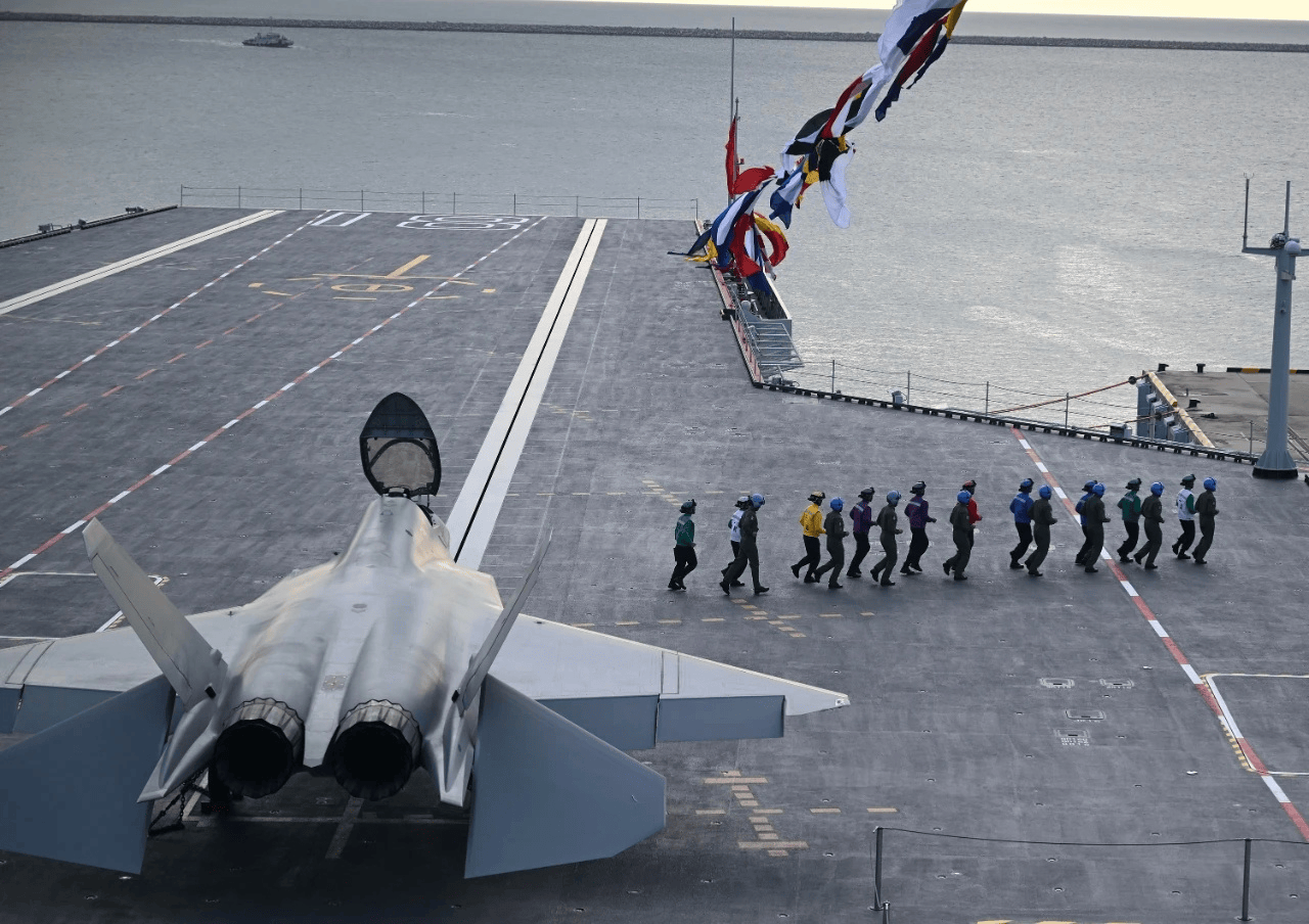 高市早苗通知全球<strong></p>
<p>中京电子股票</strong>，不撤回涉台言论，话音刚落，解放军攻击11亮相