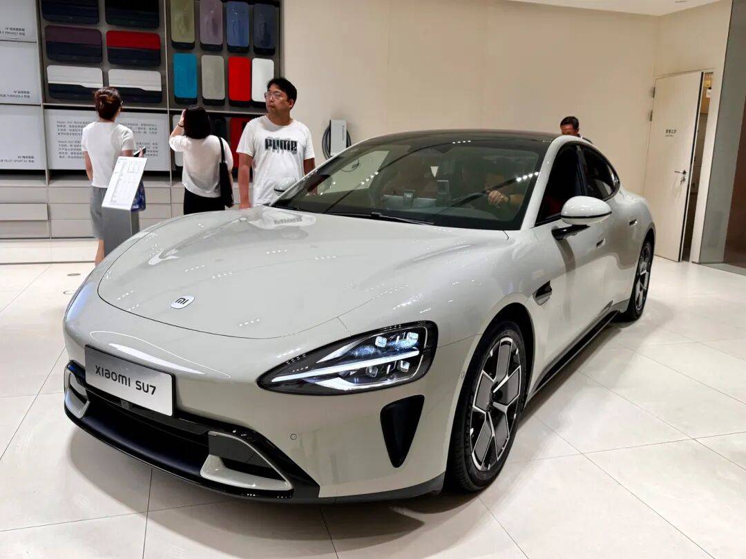 小米SU7常州再起火<strong></p>
<p>中京电子股票</strong>!车主称“锂电池未及时取出”