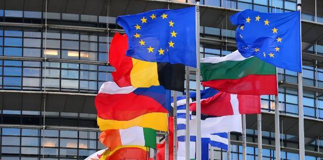 第二个默克尔出现<strong></p>
<p>中京电子股票</strong>，给欧洲指了明路！中方发出邀请，首个赢家出现