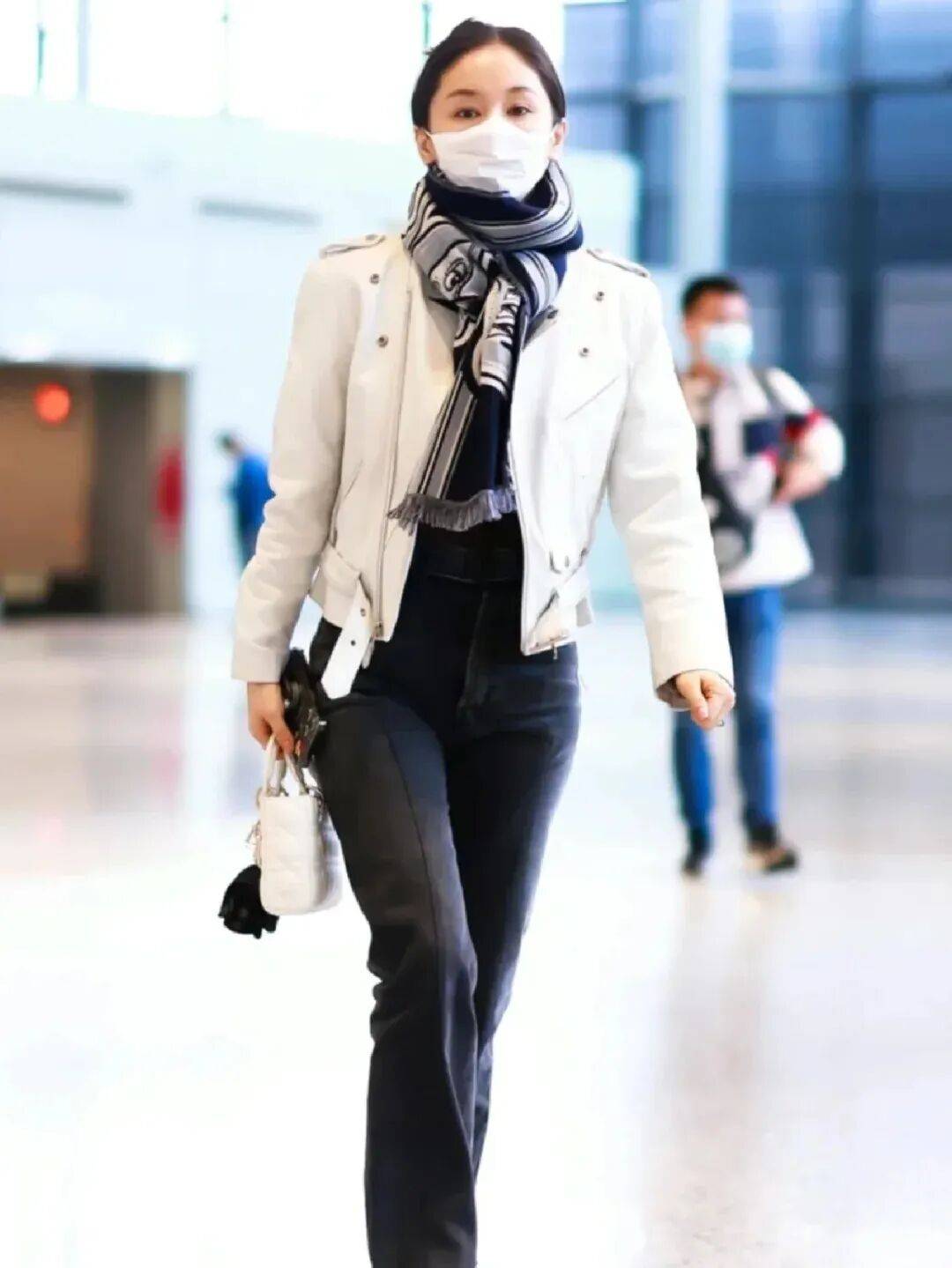 王子文:孩子是最重要的<strong></p>
<p>大洋电机股票</strong>,我演不出一模一样的曲筱绡