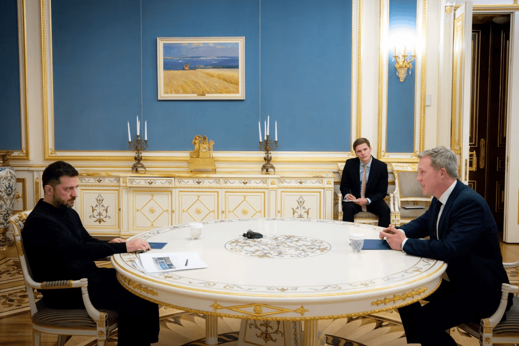 泽连斯基同意以“28点计划”为基础谈判<strong></p>
<p>上港集团股票</strong>，乌方将草案措辞改为“对战时行为全面大赦”