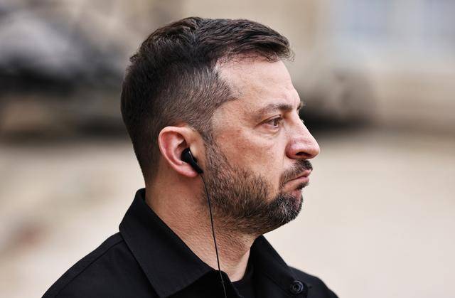 俄军再下一城<strong></p>
<p>上港集团股票</strong>？泽连斯基表示“28点计划”可以谈