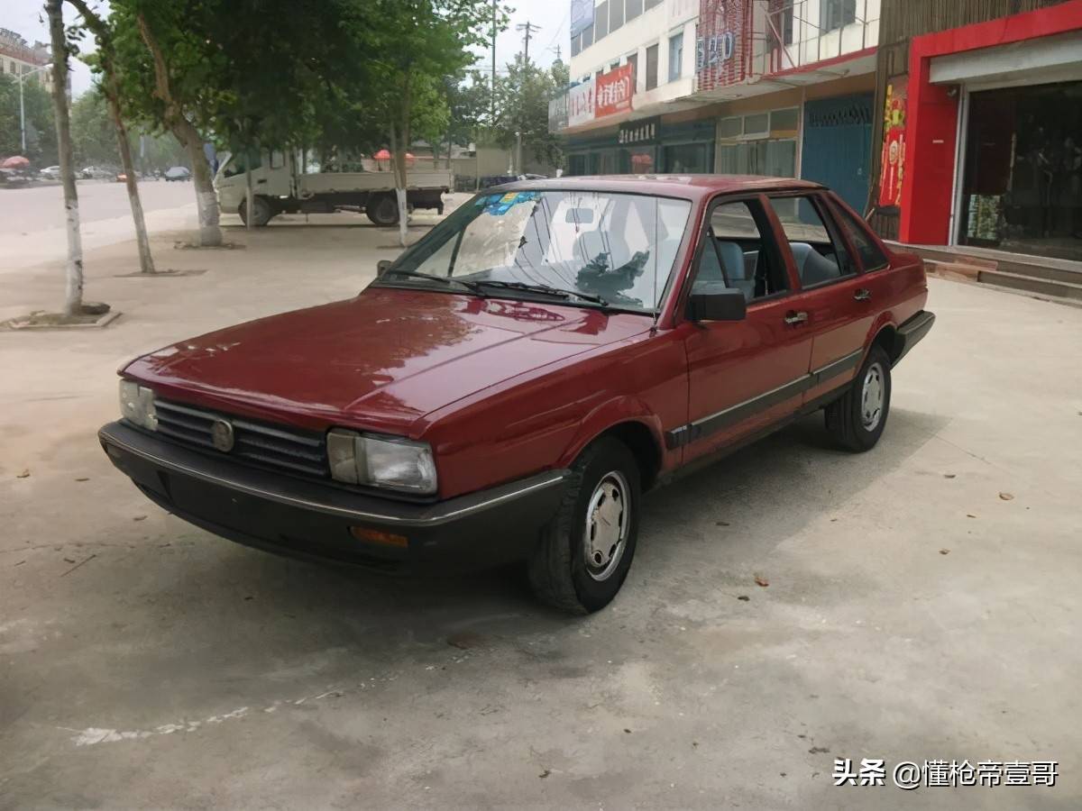 无间道?山西警察中队长抢运钞车<strong></p>
<p>立讯精密股票</strong>,被同事百发子弹乱枪击毙