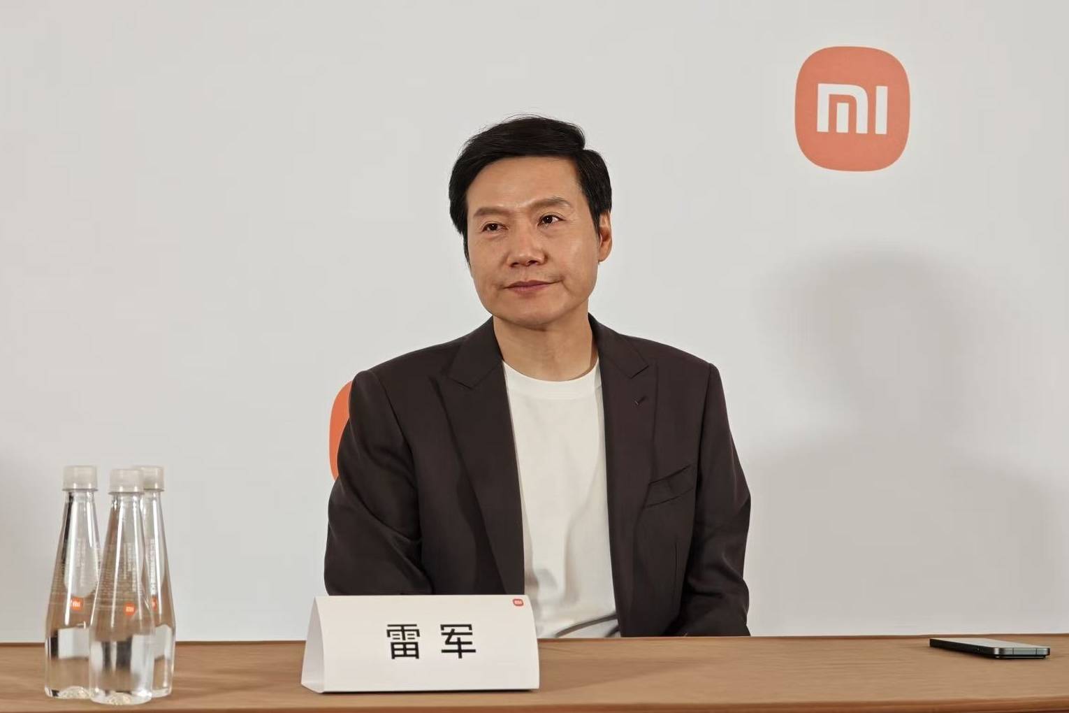 雷军宣布1亿港元增持后<strong></p>
<p>科泰电源股票</strong>,小米港股美股迎来上涨