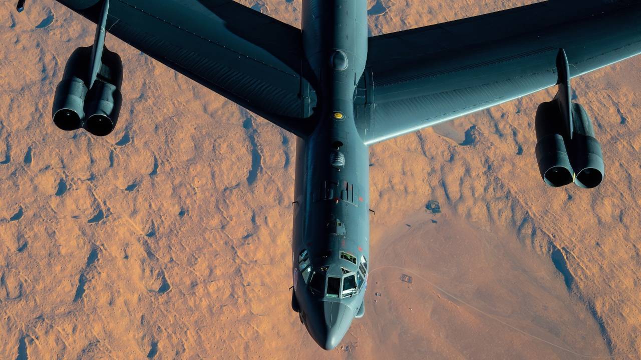 美媒:想让B-21深入中俄腹地<strong></p>
<p>中信建投股票</strong>,自由出入肆意轰炸,100架远远不够