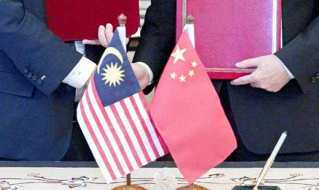 与美国签协议<strong></p>
<p>兆易创新股票</strong>,犯了众怒!中方严正关切,马来西亚急赴华澄清