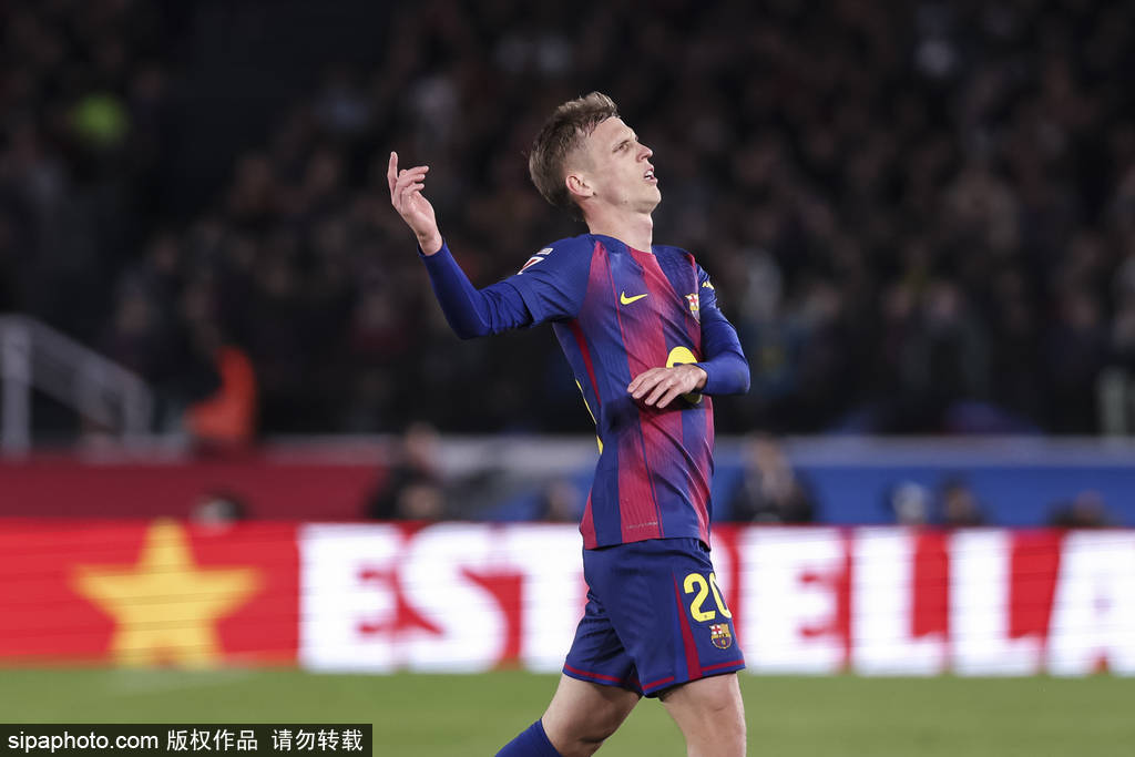 西甲-拉菲尼亚破门奥尔莫建功 莱万丢点巴萨3-1逆转马竞