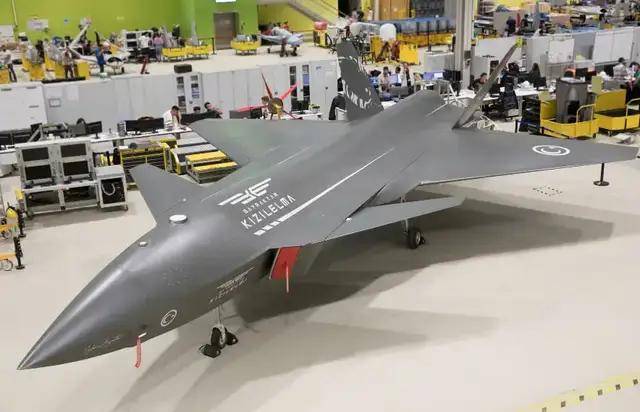 我们落后了?土耳其完成“世界首次无人机发射空空弹”<strong></p>
<p>长信科技股票</strong>,性能如何