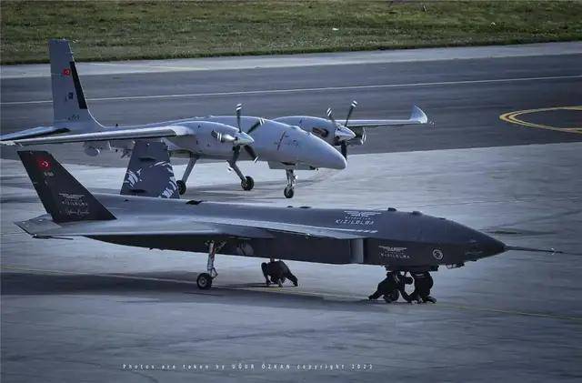 我们落后了?土耳其完成“世界首次无人机发射空空弹”<strong></p>
<p>长信科技股票</strong>,性能如何