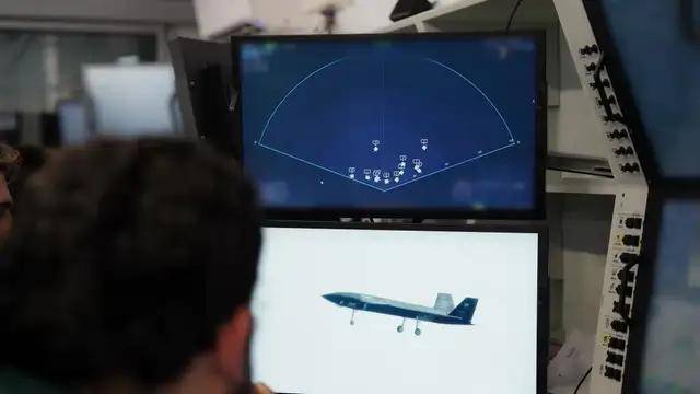 我们落后了?土耳其完成“世界首次无人机发射空空弹”<strong></p>
<p>长信科技股票</strong>,性能如何