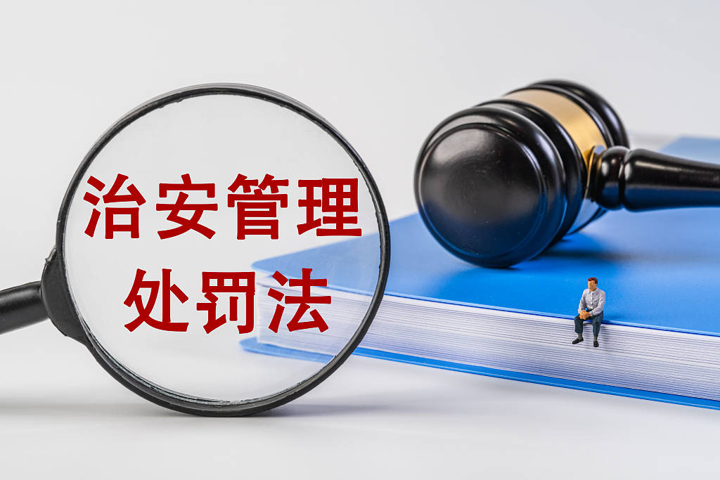 律师被造谣儿子吸毒，“封存违法记录”的讨论跑偏了