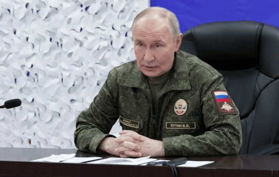 乌军试图为红军城解围<strong></p>
<p>中航重机股票</strong>，普京回应