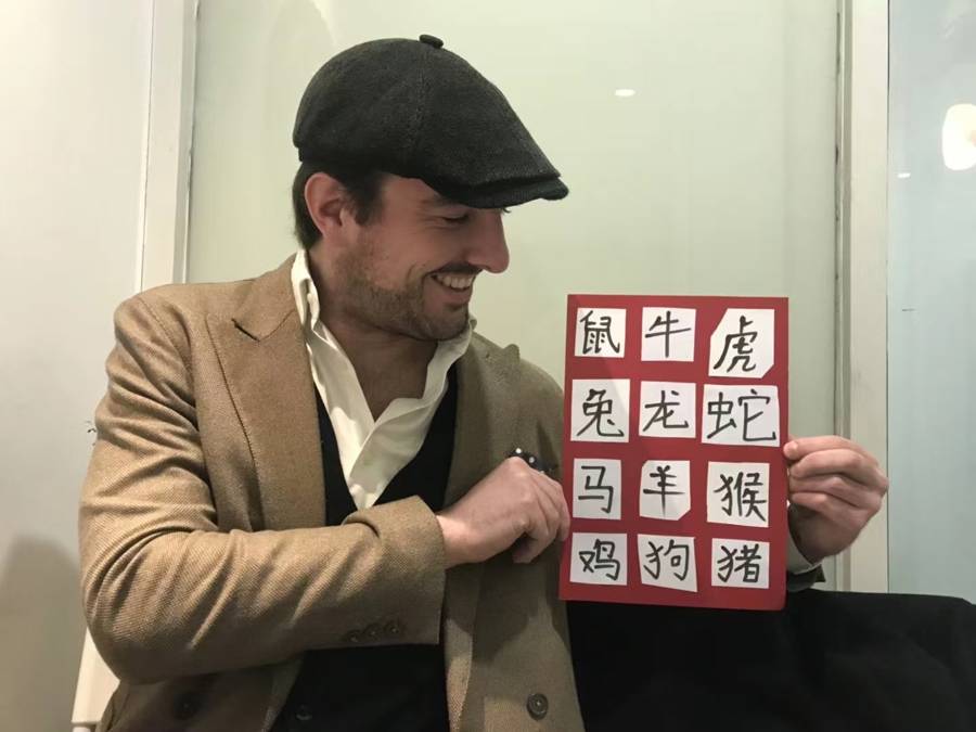 法国人在上海开店<strong></p>
<p>江淮汽车股票</strong>，只卖白色衣服竟然火了丨上海滩上洋掌柜