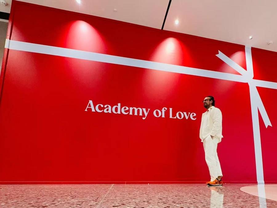 法国人在上海开店<strong></p>
<p>江淮汽车股票</strong>，只卖白色衣服竟然火了丨上海滩上洋掌柜