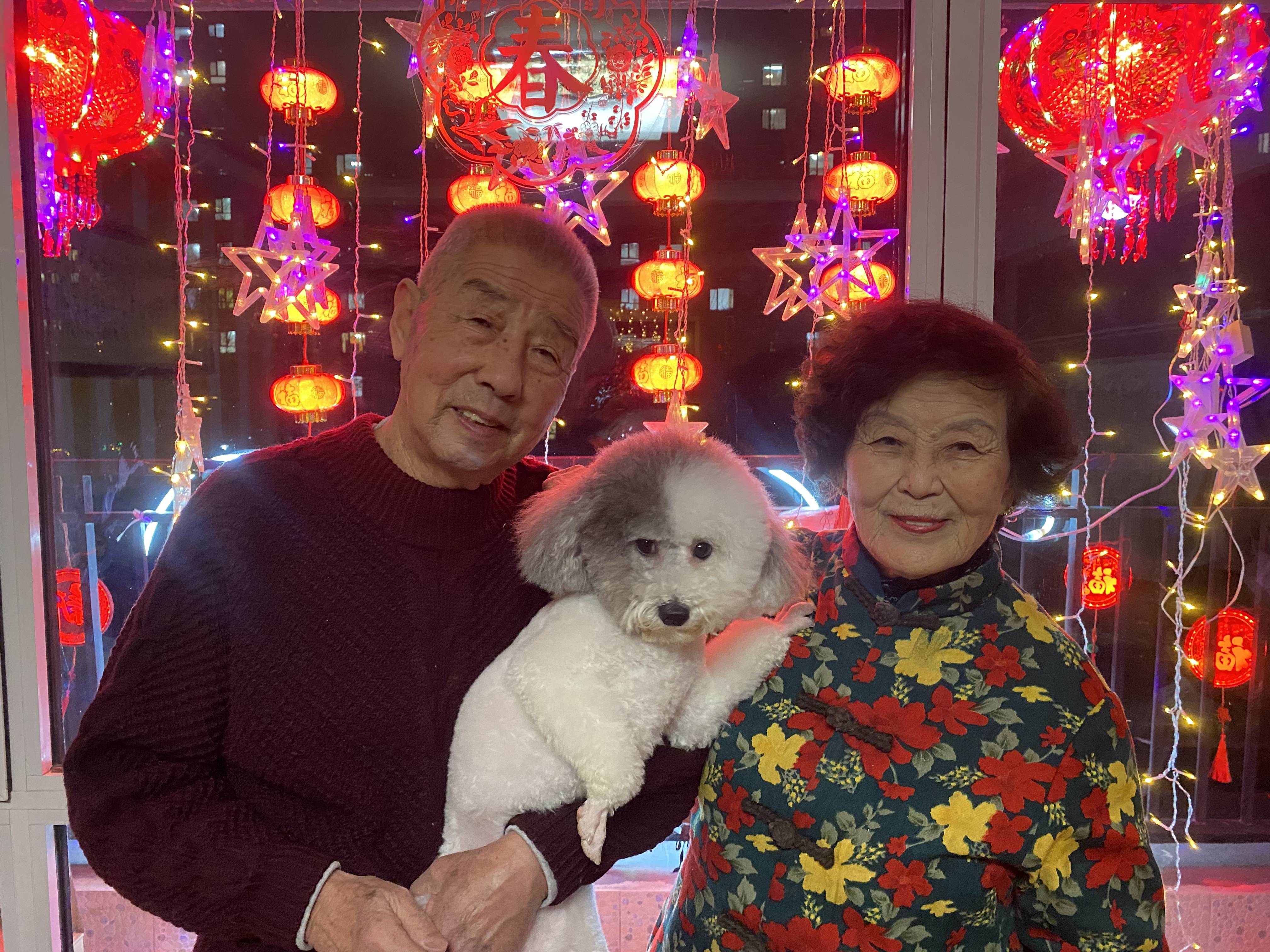 女子晒照对比奶奶自爷爷去世9个月后变化:再也不是时髦的老太太了<strong></p>
<p>江淮汽车股票</strong>,评论区泪目